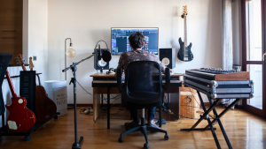 Read more about the article A Guide To Producing Music: A Beginner’s Brief
